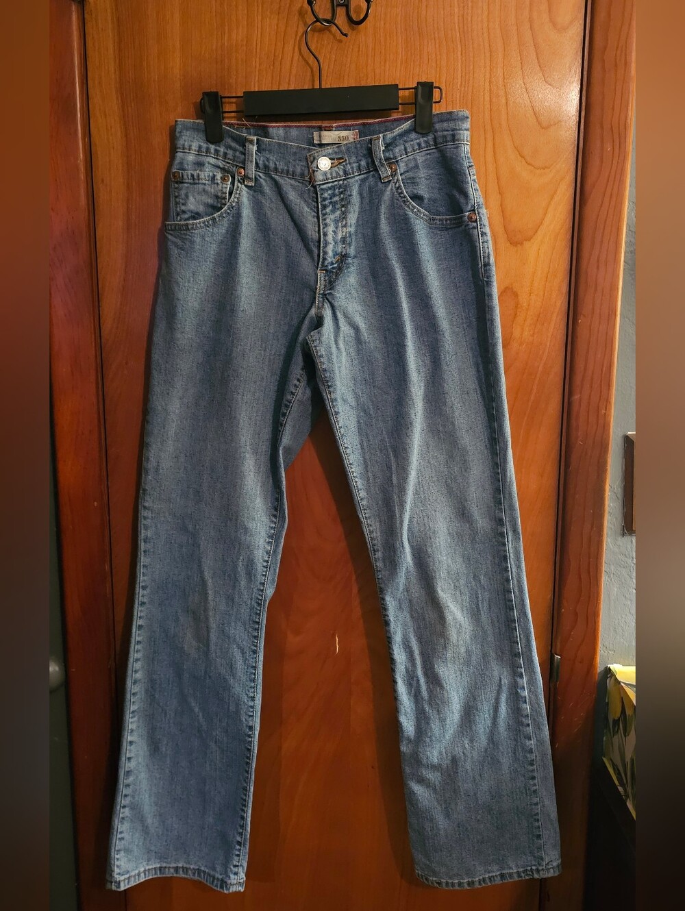 Levi's 550 Women's Medium Wash Relaxed Fit Straight Leg Jeans Size 4